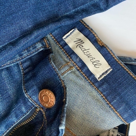 Madewell • 9” High Rise Skinny Jeans Destroyed - Picture 9 of 10